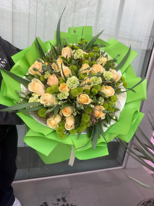 Green bouquet | ծաղիկների առաքում Երևանում