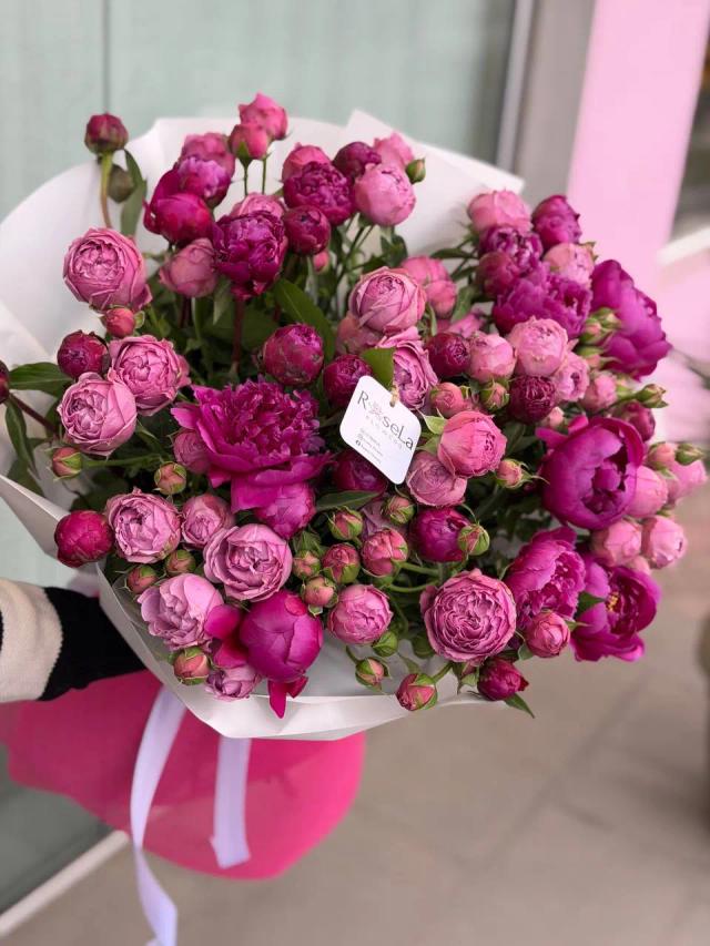 Bunch roses and peonies | ծաղիկների առաքում Երևանում