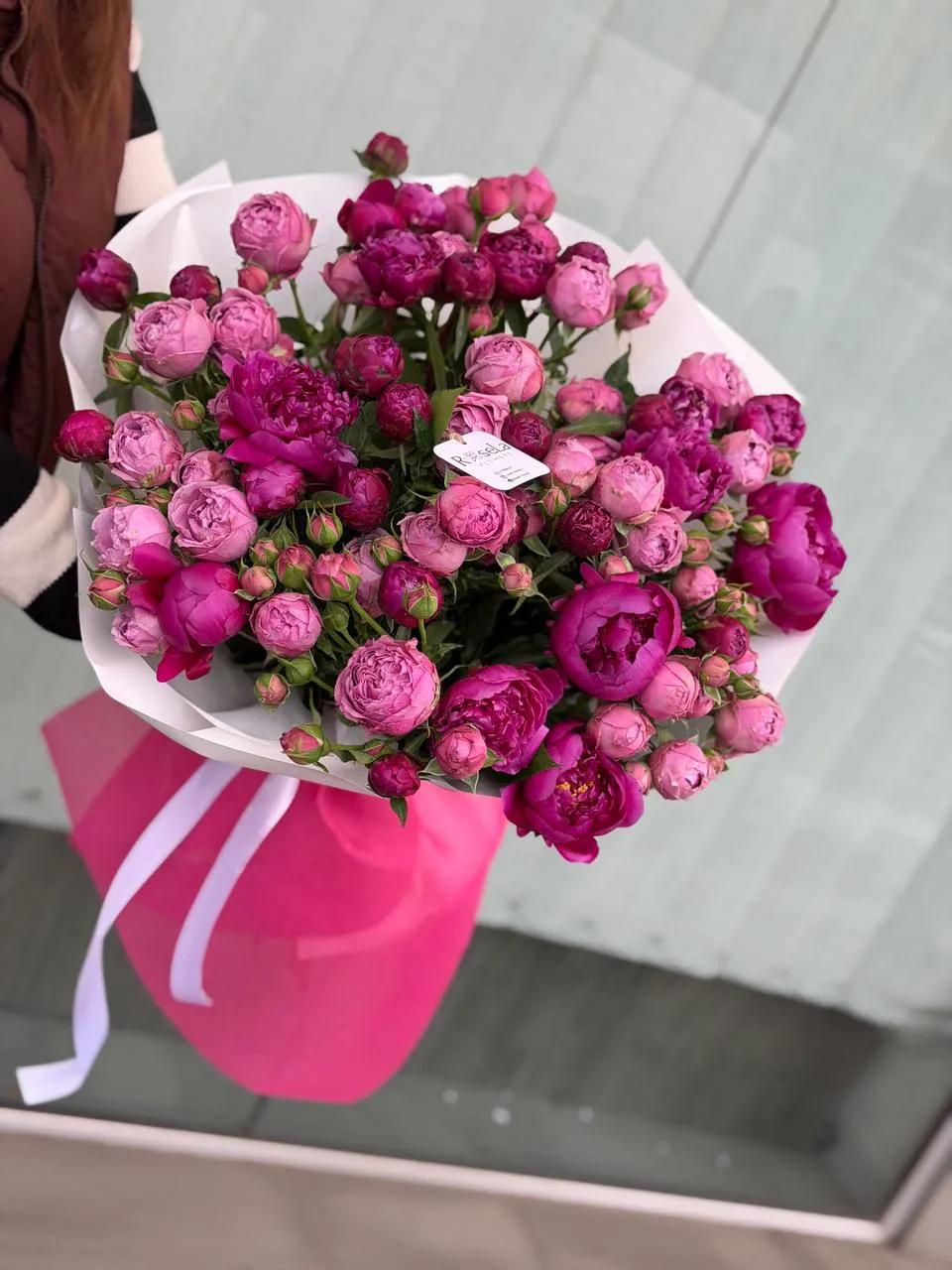 Bunch roses and peonies | ծաղիկների առաքում Երևանում