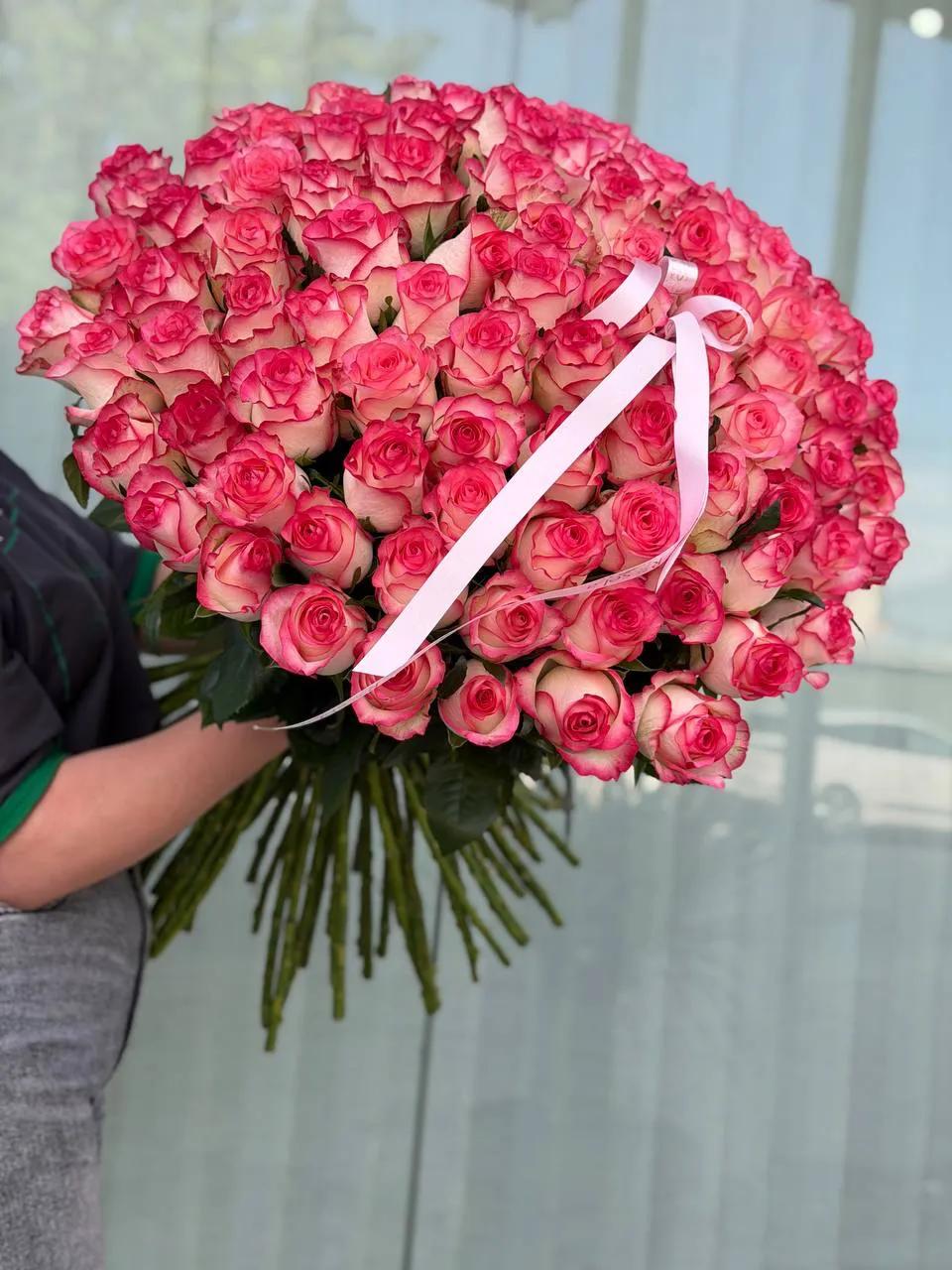 A gorgeous bouquet of roses | ծաղիկների առաքում Երևանում