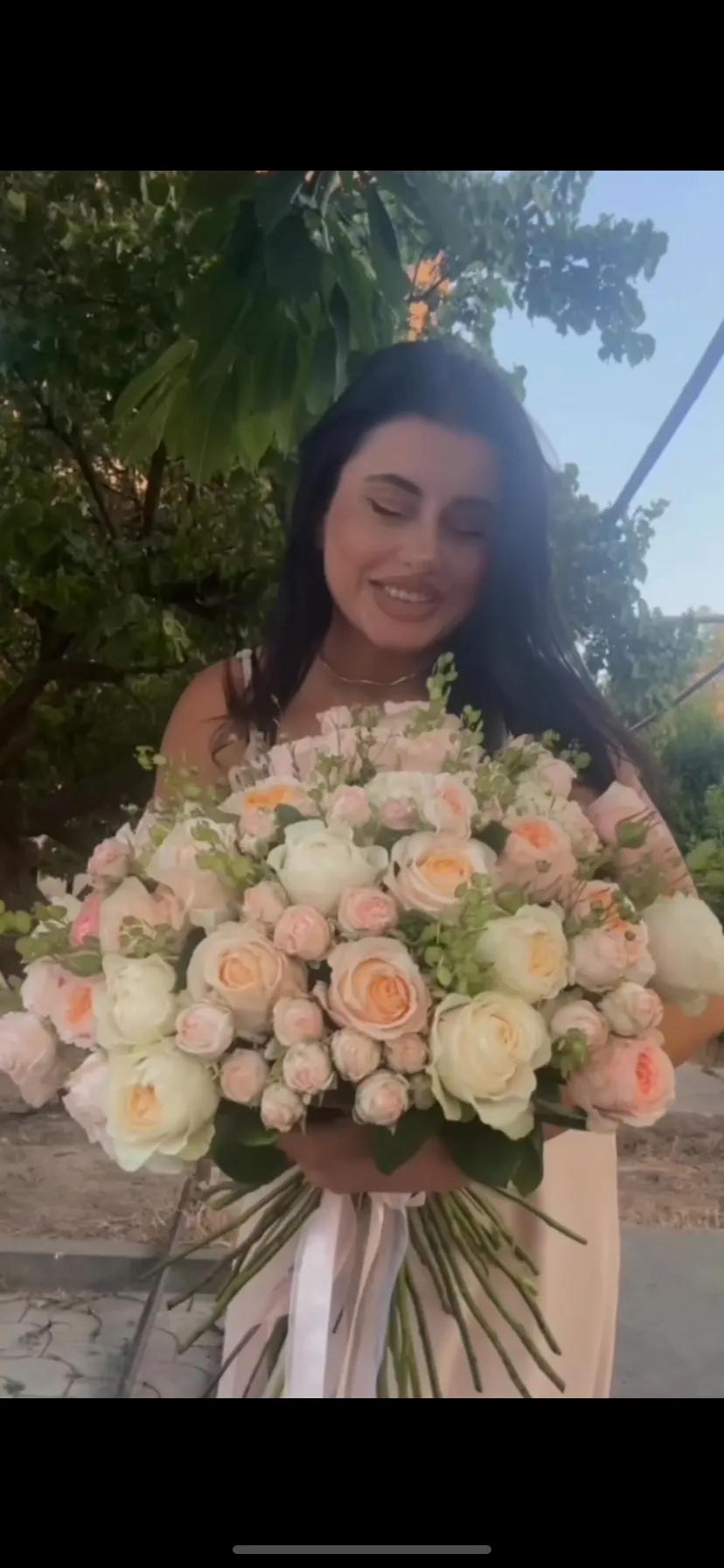 A gorgeous bouquet of roses | ծաղիկներ, ծաղկեպսակներ, բույսեր Երևան