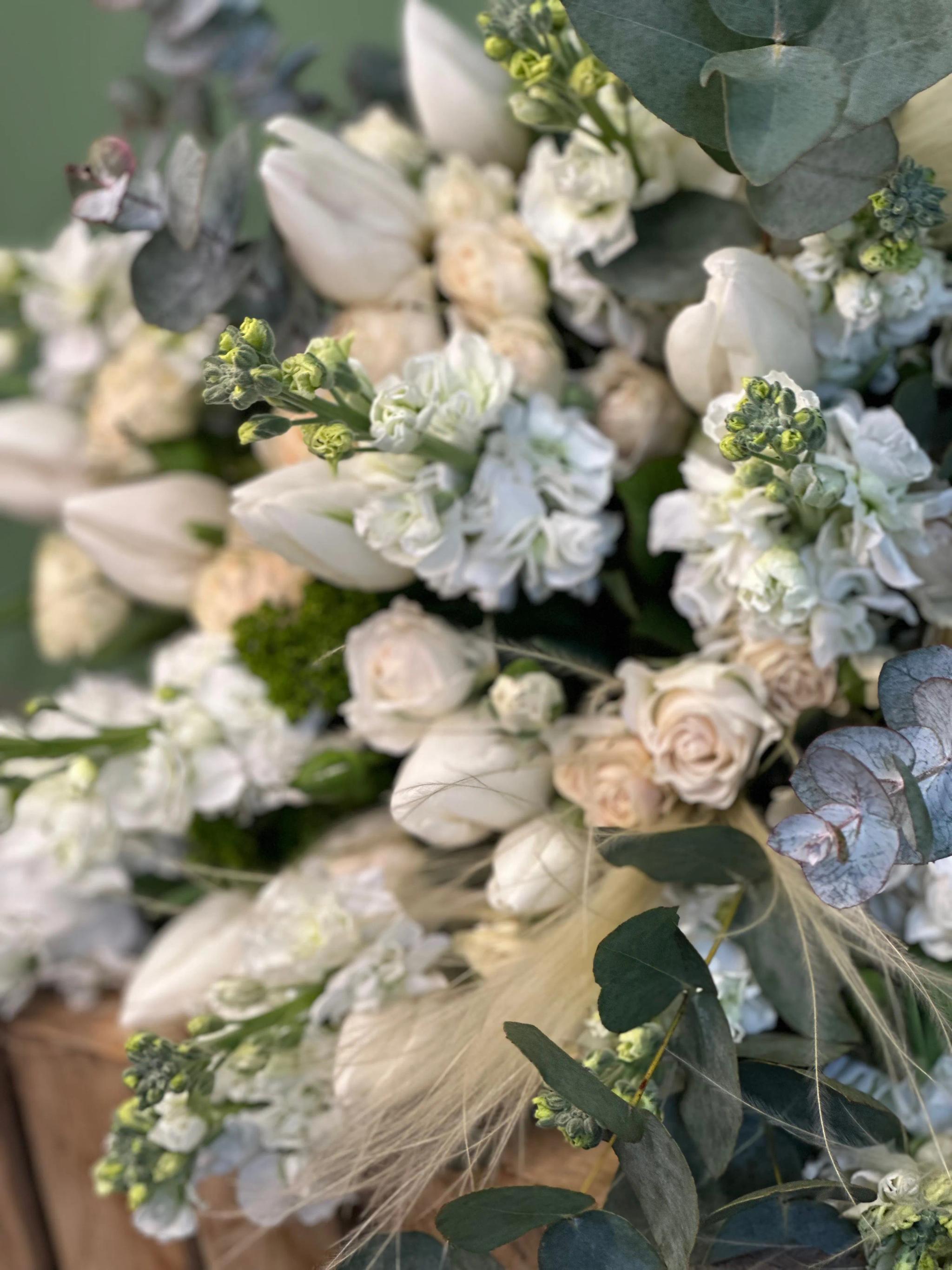 A big white bunch | ծաղիկներ, ծաղկեպսակներ, բույսեր Երևան