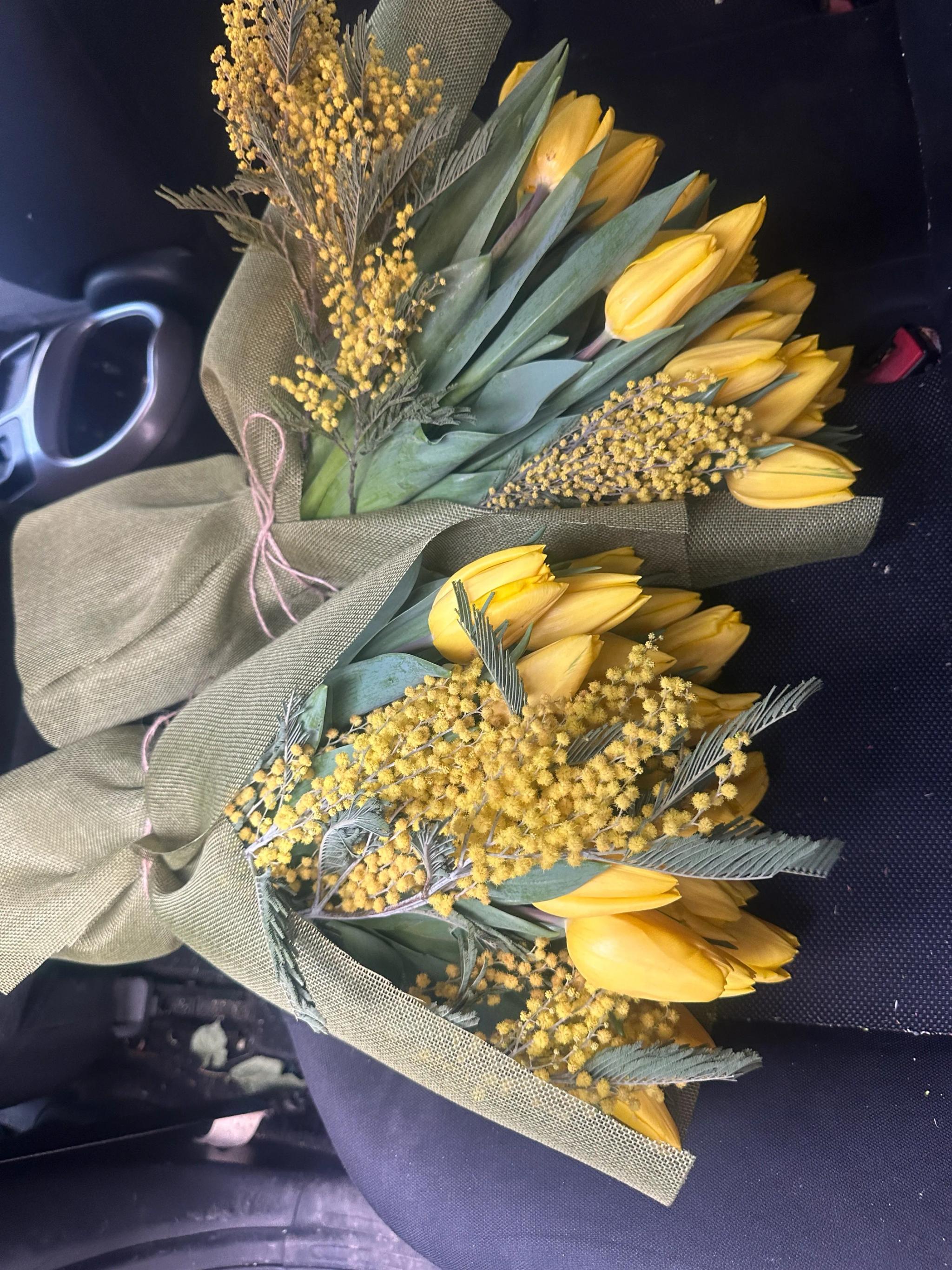 Yellow bunch | ծաղիկներ, ծաղկեպսակներ, բույսեր Երևան