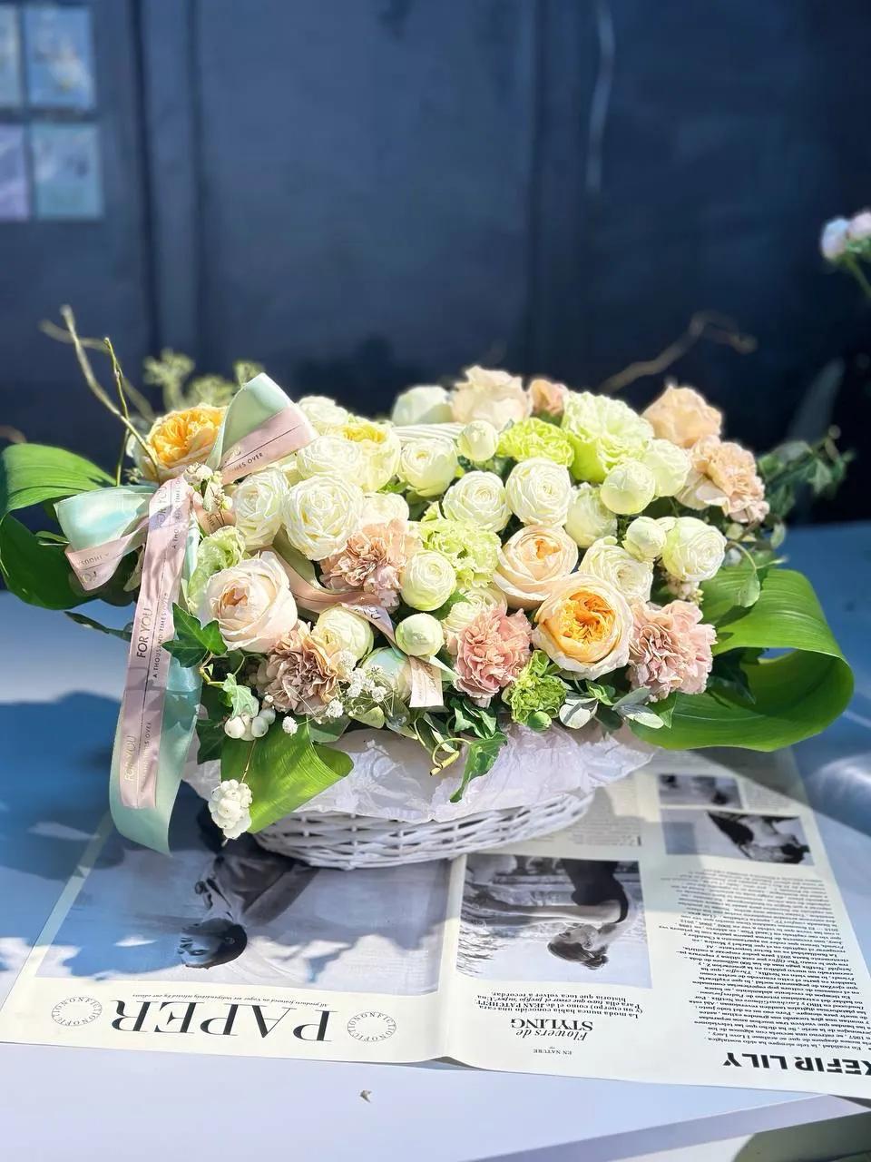 An elegant basket | ծաղիկներ, ծաղկեպսակներ, բույսեր Երևան