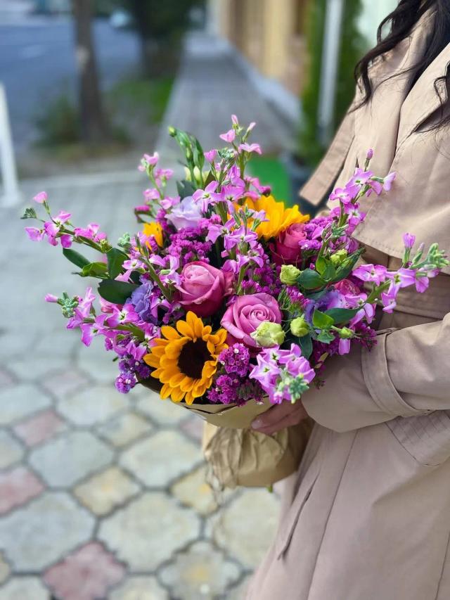 Փունջ “Միքս” | ծաղիկներ, ծաղկեպսակներ, բույսեր - առաքում Երևան