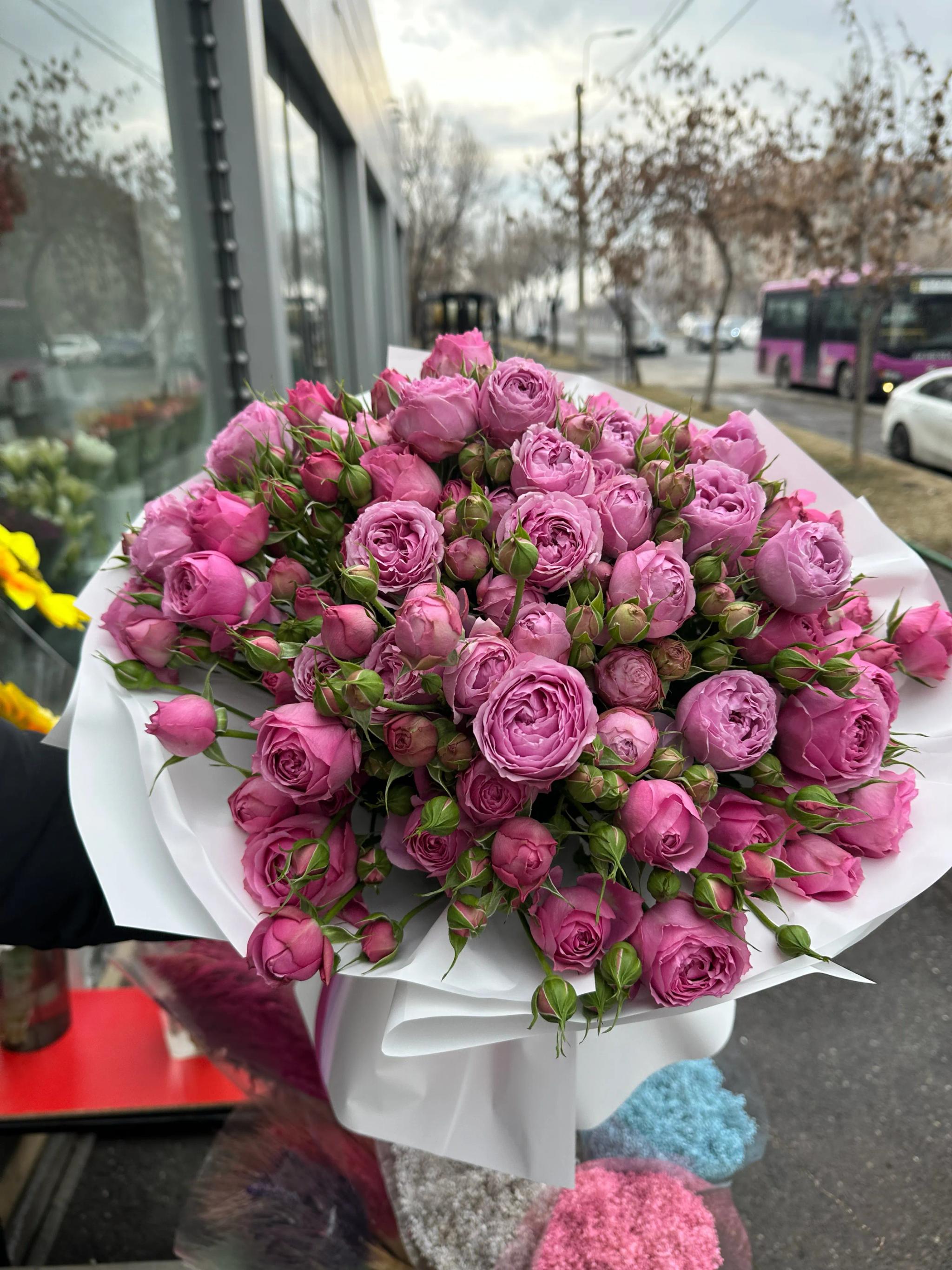 Bunch of peonies with roses | ծաղիկներ, ծաղկեպսակներ, բույսեր Երևան