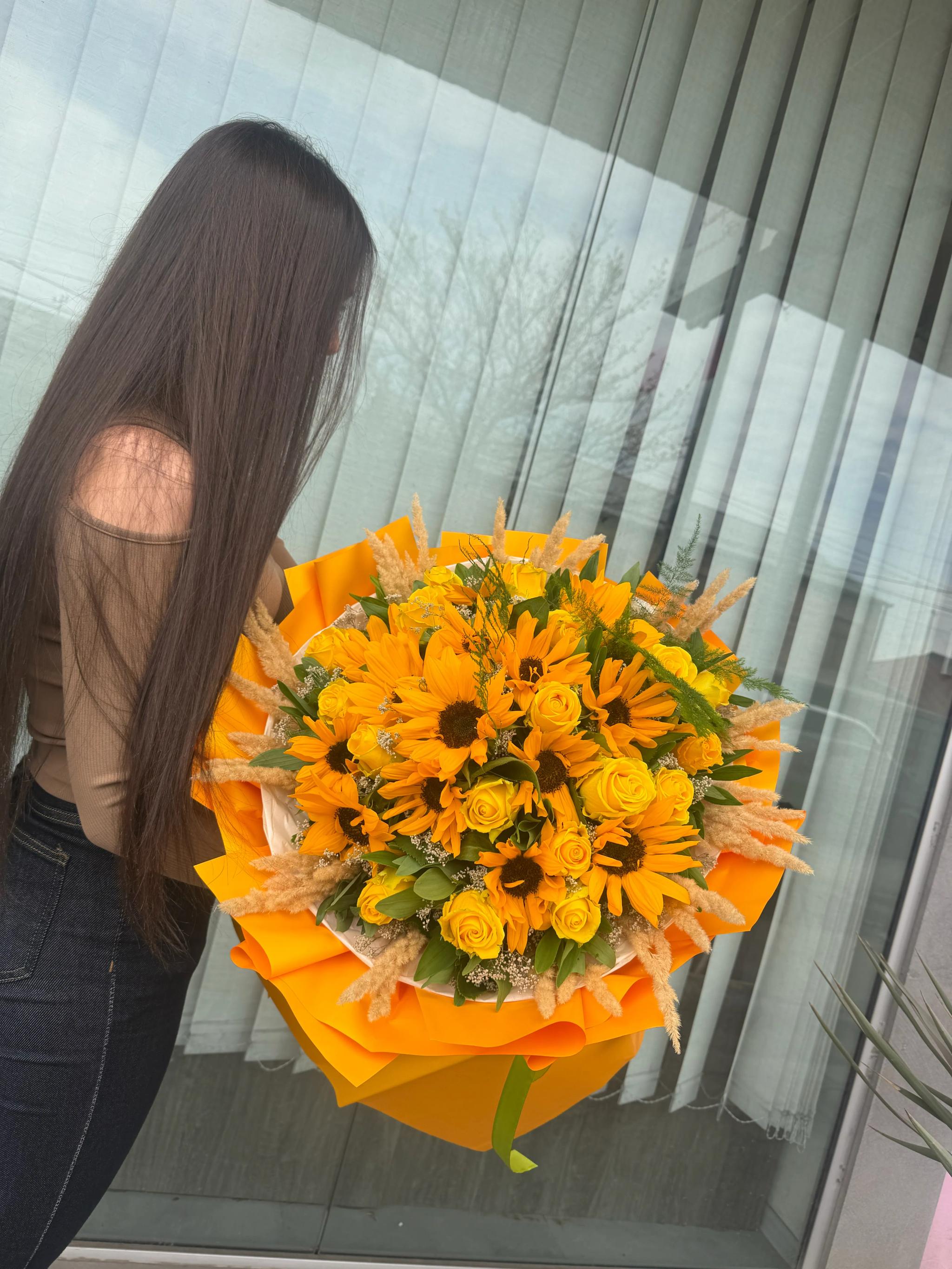 Orange bunch Orange bunch | ծաղիկների առաքում Երևանում